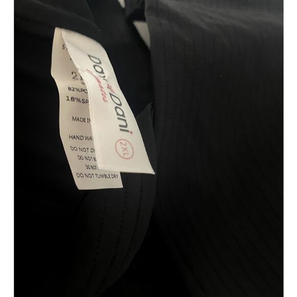 DAVI & DANI Women's Solid Ruffle Sleeve Tie Front One Piece Swimsuit Black - Picture 5 of 10